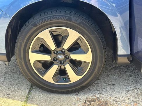 Used 2017 Subaru Forester 2.5i Premium AWD/4WD image 29