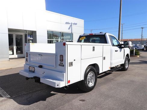 New 2026 Ford F250 XL w/ XL Chrome Package image 14