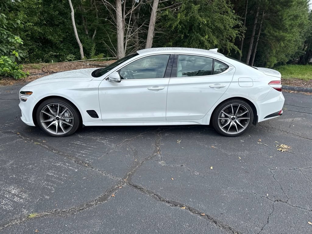 Used 2026 Genesis G70 2.5T RWD image 4