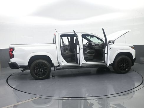 Used 2025 Chevrolet Colorado W/T w/ WT Custom Package RWD image 69