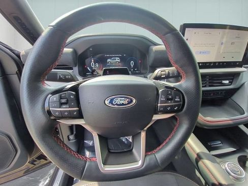 Used 2025 Ford Explorer ST-Line w/ ST-Line Street Pack AWD/4WD image 18