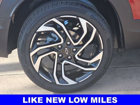 Used 2025 Chevrolet TrailBlazer RS w/ Driver Confidence Package image 37