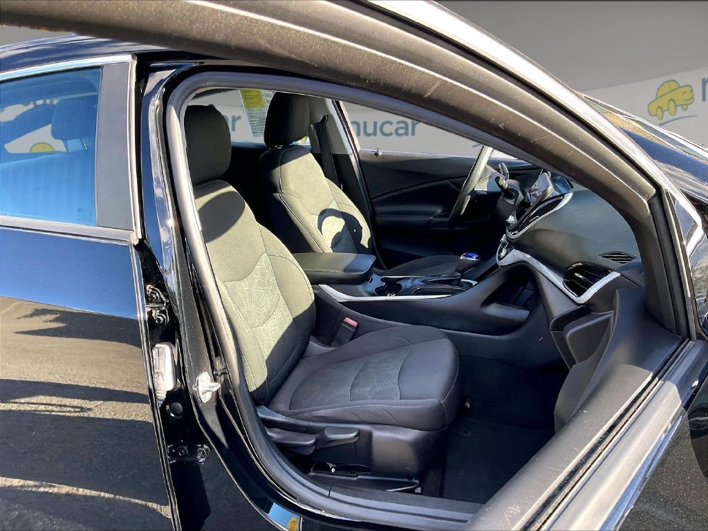 Used 2018 Chevrolet Volt LT FWD image 11