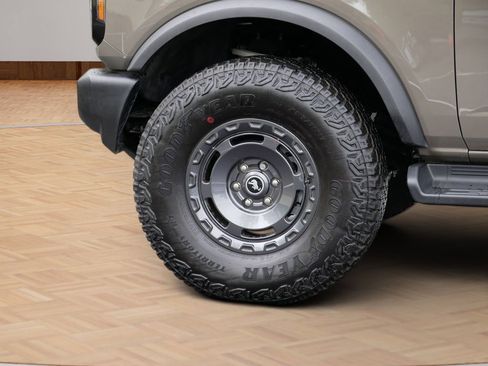 Used 2025 Ford Bronco Outer Banks w/ Sasquatch Package AWD/4WD image 16