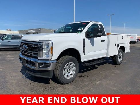 New 2024 Ford F350 XLT w/ FX4 Off-Road Package image 2