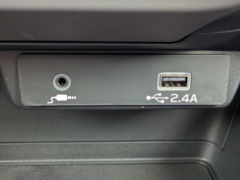 Certified 2025 Subaru Crosstrek 2.0i image 26