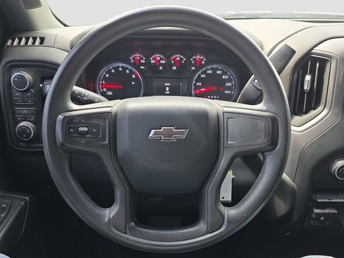 Used 2021 Chevrolet Silverado 1500 Custom Trail Boss AWD/4WD image 9