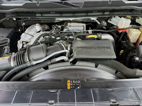 Used 2022 Chevrolet Silverado 2500 LTZ w/ LTZ Convenience Package AWD/4WD image 32