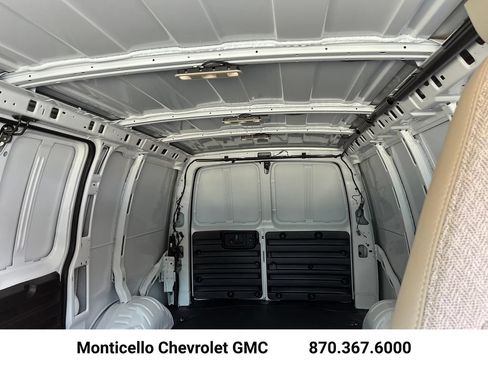 New 2026 Chevrolet Express 2500 w/ Driver Convenience Package RWD image 21