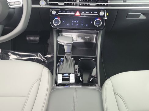 New 2025 Hyundai Santa Cruz SEL image 10