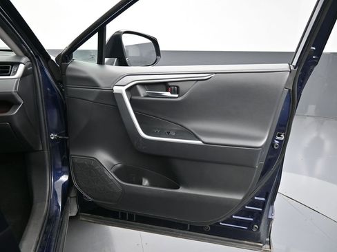 Used 2023 Toyota RAV4 Limited image 40