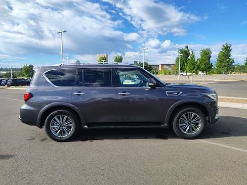 Used 2024 INFINITI QX80 Luxe AWD/4WD image 2
