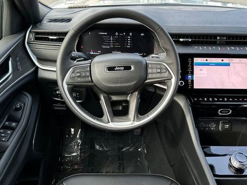 New 2026 Jeep Grand Cherokee Limited w/ Limited Altitude Package RWD image 16