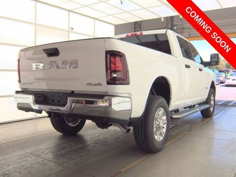 Used 2026 RAM 2500 Big Horn AWD/4WD image 2