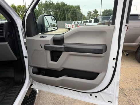Used 2017 Ford F150 XL w/ Equipment Group 101A Mid AWD/4WD image 11