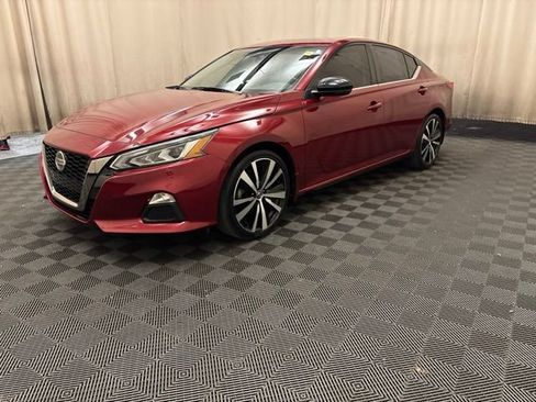 Used 2021 Nissan Altima 2.5 SR w/ SR Premium Package FWD image 1