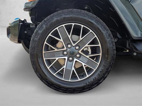 Used 2024 Jeep Wrangler High Altitude image 24