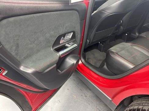 Used 2022 Mercedes-Benz GLA 250 4MATIC image 41