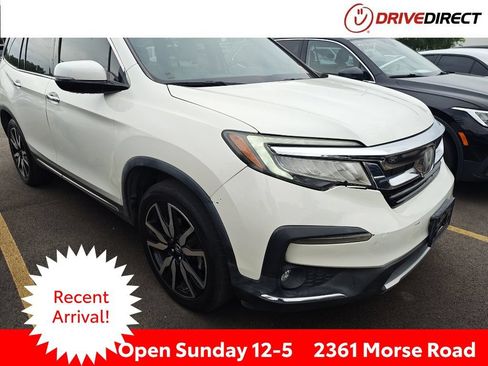 Used 2019 Honda Pilot Touring image 1