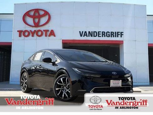 Used 2026 Toyota Prius Plug-In Hybrid FWD image 1
