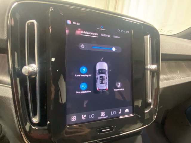 Used 2023 Volvo XC40 Recharge Ultimate w/ Protection Package Premier AWD/4WD image 23