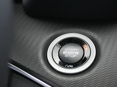 New 2025 Jeep Grand Cherokee L Altitude image 26