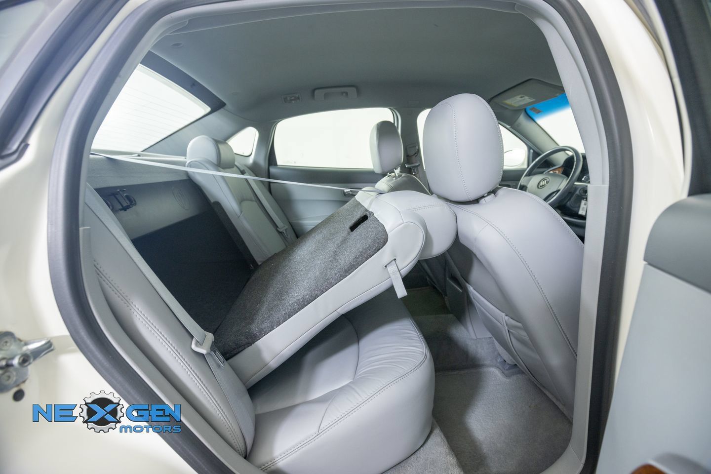 Used 2006 Buick LaCrosse CXL w/ Chrome Appearance Package FWD image 34