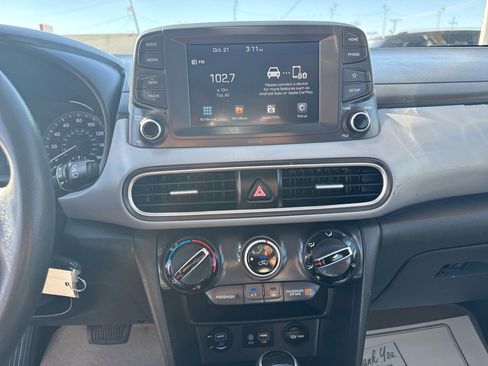 Used 2021 Hyundai Kona SE image 19