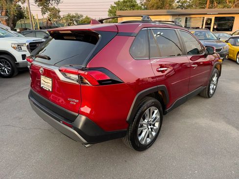 Used 2022 Toyota RAV4 Limited w/ Limited Grade Weather Package AWD/4WD image 9