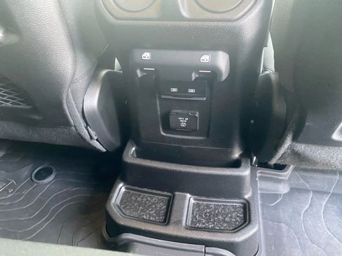 Used 2024 Jeep Wrangler Unlimited Rubicon 4xe w/ Technology Group image 6