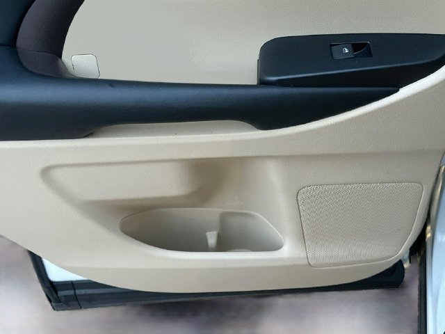 Used 2017 Toyota Highlander XLE AWD/4WD image 27
