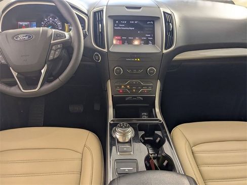Used 2019 Ford Edge SEL w/ Equipment Group 201A image 25