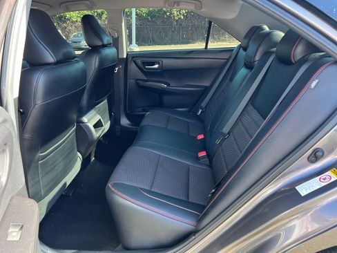 Used 2017 Toyota Camry SE FWD image 14