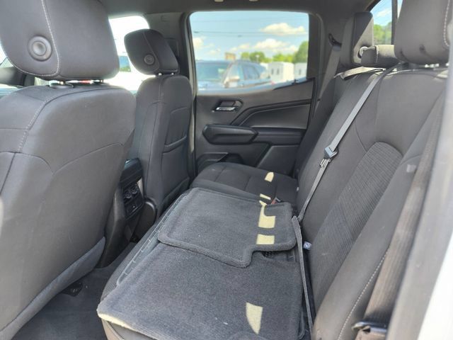 Used 2023 Chevrolet Colorado LT w/ LT Convenience Package II AWD/4WD image 16