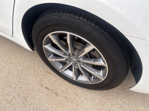 Used 2020 Acura TLX FWD image 5