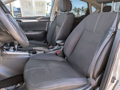 Used 2017 Nissan Sentra S image 19