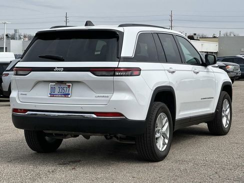 New 2026 Jeep Grand Cherokee Laredo image 3
