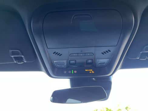 Used 2020 Cadillac XT4 Premium Luxury image 34