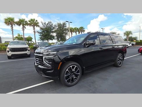 New 2026 Chevrolet Suburban RST w/ Comfort Package RWD image 23