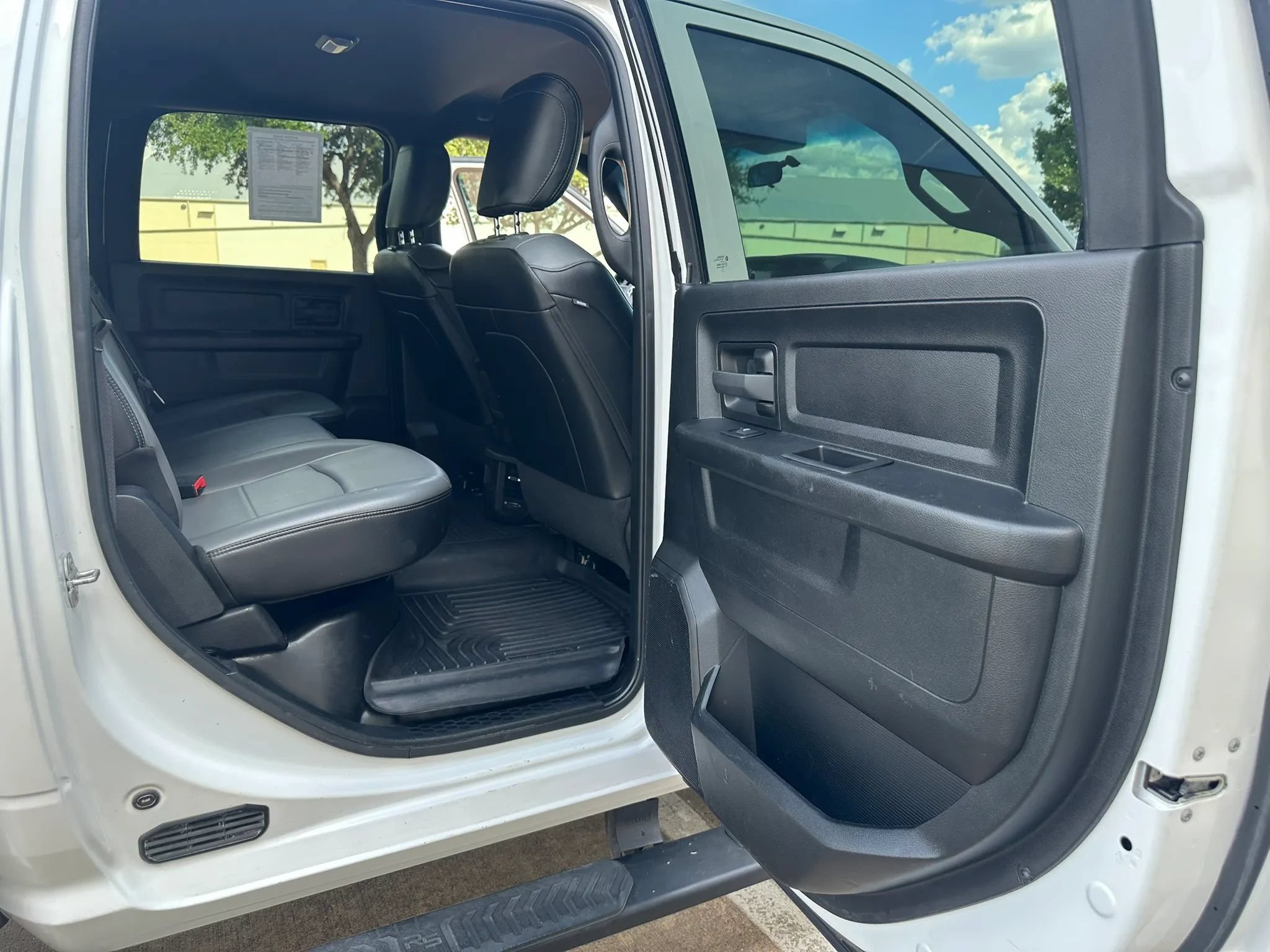 Used 2021 RAM 3500 Tradesman w/ Chrome Appearance Group AWD/4WD image 23