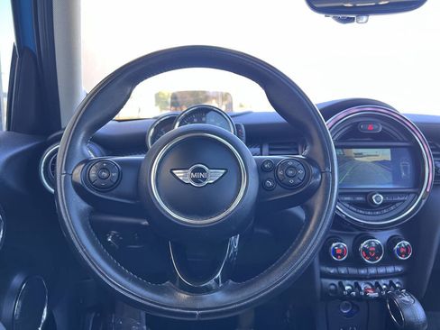 Used 2016 MINI Cooper S image 19