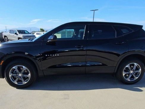 Used 2025 Chevrolet Blazer LT image 5