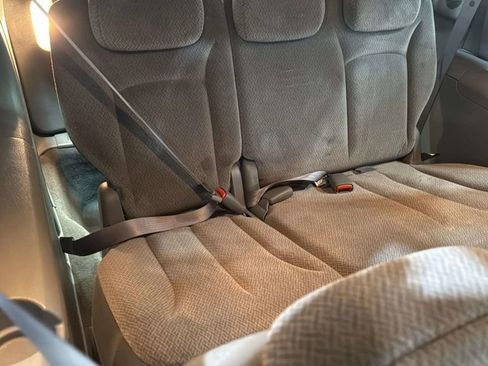 Used 2006 Dodge Grand Caravan SXT FWD image 19