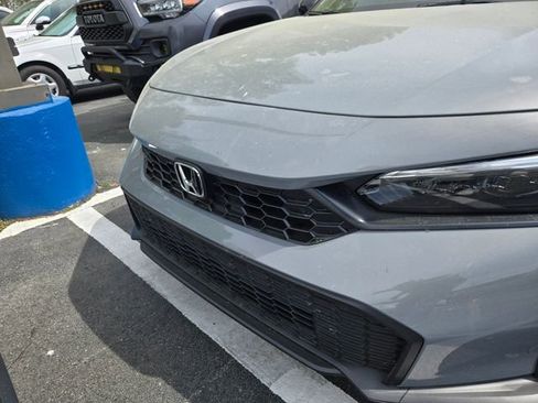 Used 2025 Honda Civic Sport image 2