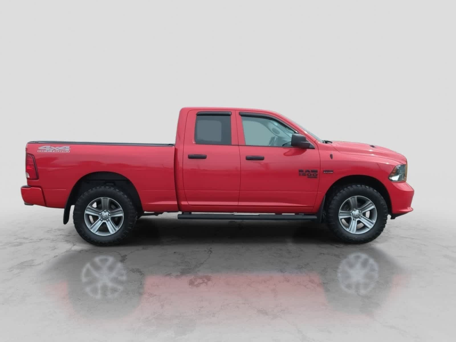 Used 2019 RAM 1500 Express w/ Wheel & Sound Group AWD/4WD image 9