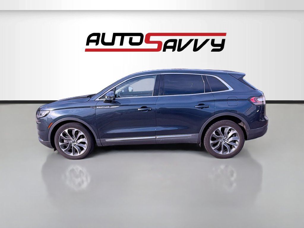 Used 2023 Lincoln Nautilus Reserve AWD/4WD image 4