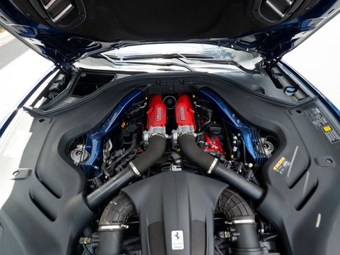 Used 2019 Ferrari Portofino RWD image 72