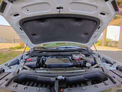 Used 2025 GMC Yukon Denali w/ LPO, Floor Liner Package RWD image 80