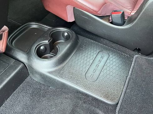 Used 2024 Dodge Durango R/T AWD/4WD image 7