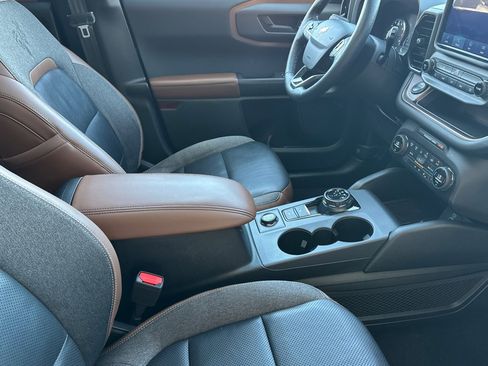 Used 2021 Ford Bronco Sport Outer Banks w/ Outer Banks Package image 17